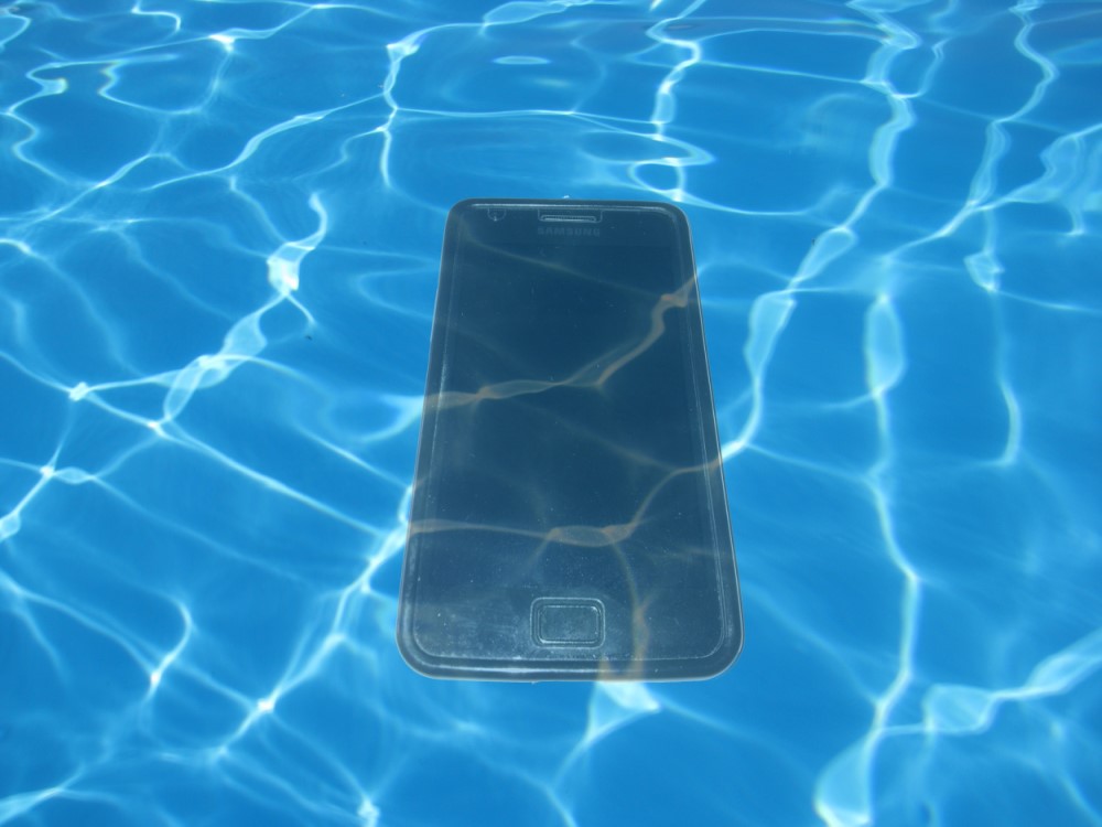 moviles acuaticos en piscina